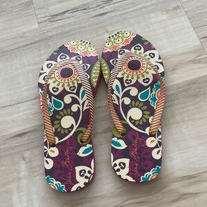 VERA BRADLEY | Floral Flip Flops